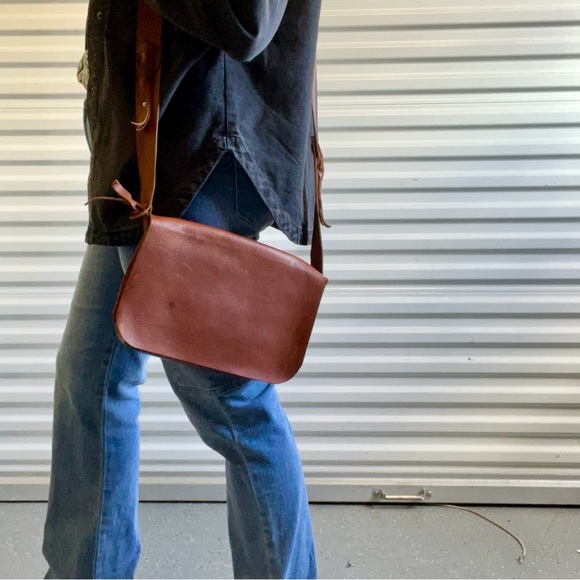 Handmade Leather Purse with Shoulder Strap - Picture 14 of 15